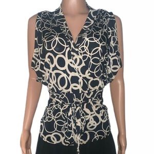Black Chain Block Wrap Tie Front Top S John 3:16